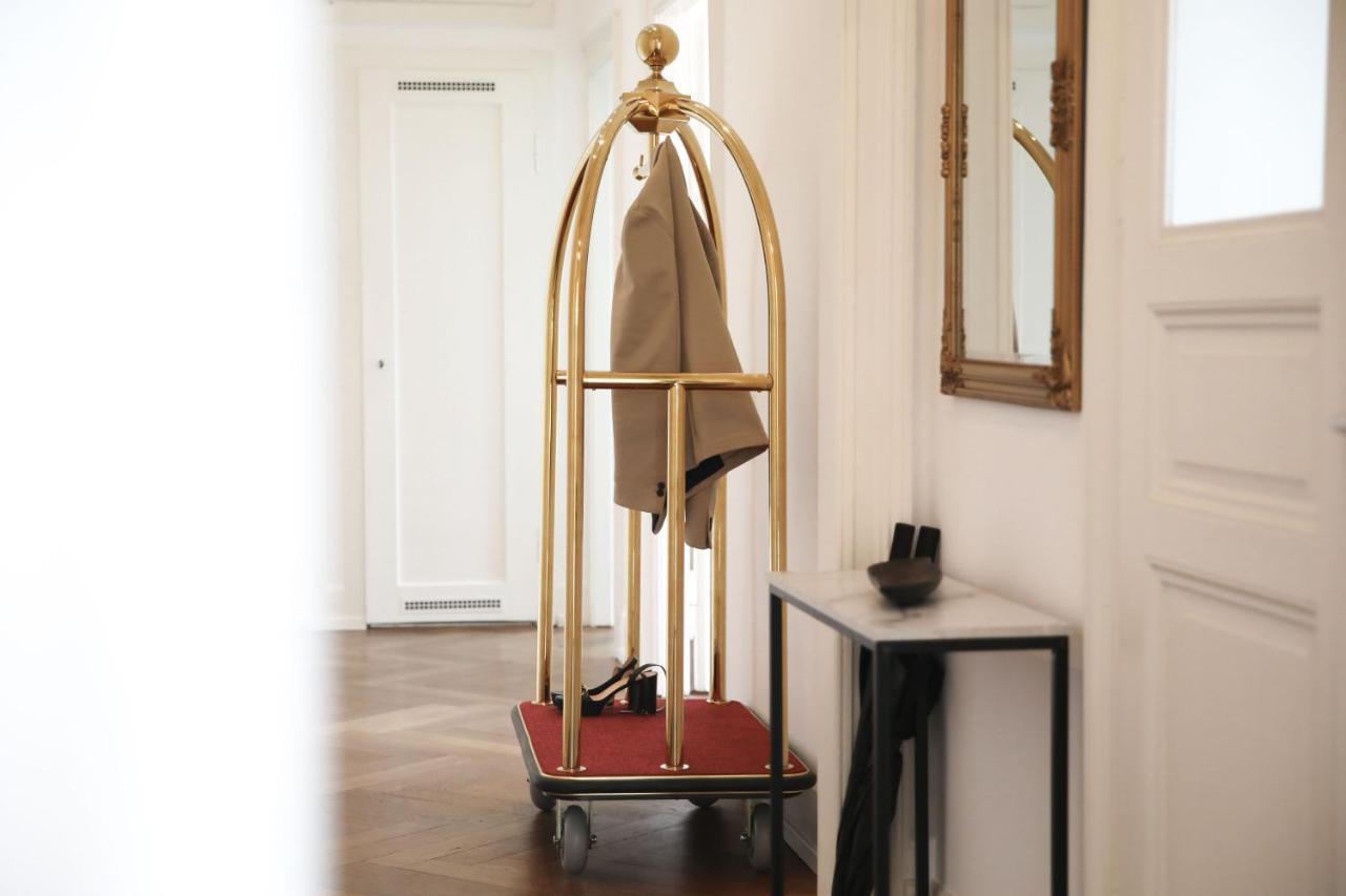 Palais Passy~Design Suite Mit Ausblick Im Zentrum Wiesbaden Exterior photo